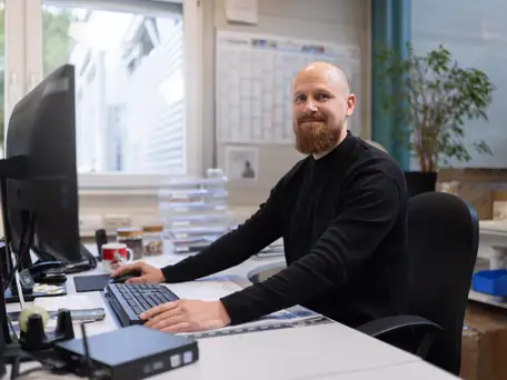 Arbeit im Büro, Fischer EGH