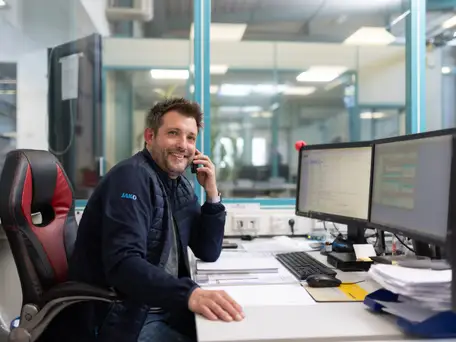 Arbeit im Büro, Fischer EGH